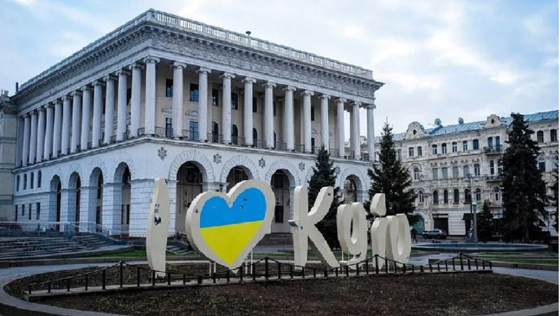 АҚШ Украинаға 40 миллиард долларлық көмек пакетін беретін болды