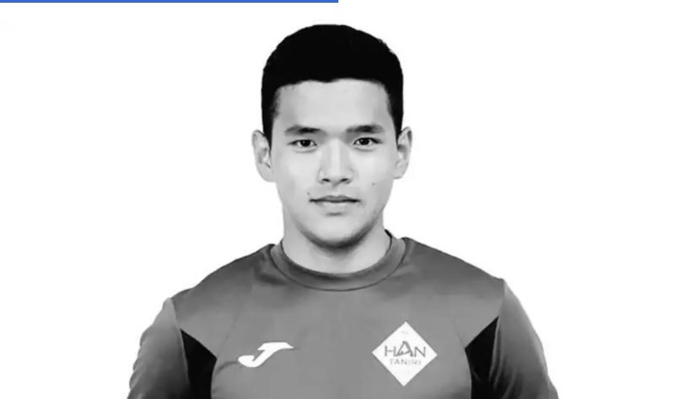 Екі жігіт және бір әйел Порнодағы апа мен жиен