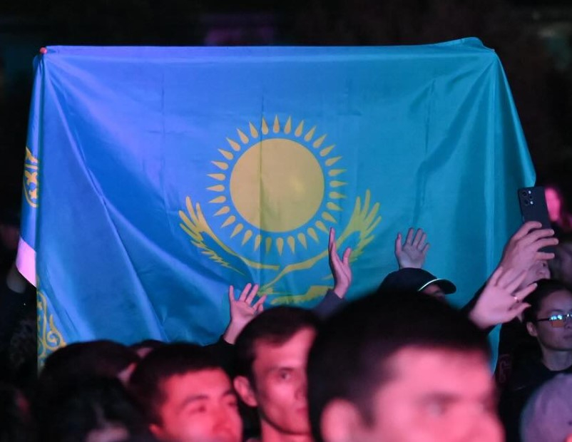 ШЫМКЕНТТЕ РЕСПУБЛИКА КҮНІНЕ ОРАЙ ГАЛА-КОНЦЕРТ ӨТТІ ШЫМКЕНТТЕ РЕСПУБЛИКА КҮНІНЕ ОРАЙ ГАЛА-КОНЦЕРТ ӨТТІ