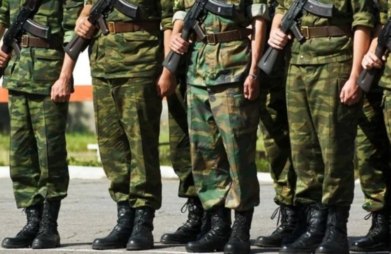 Ресей енді азаматтарды жыл бойы әскерге шақырады Ресей енді азаматтарды жыл бойы әскерге шақырады