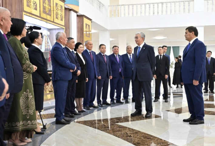 Мемлекет басшысы облыс жұртшылығымен кездесті Мемлекет басшысы облыс жұртшылығымен кездесті