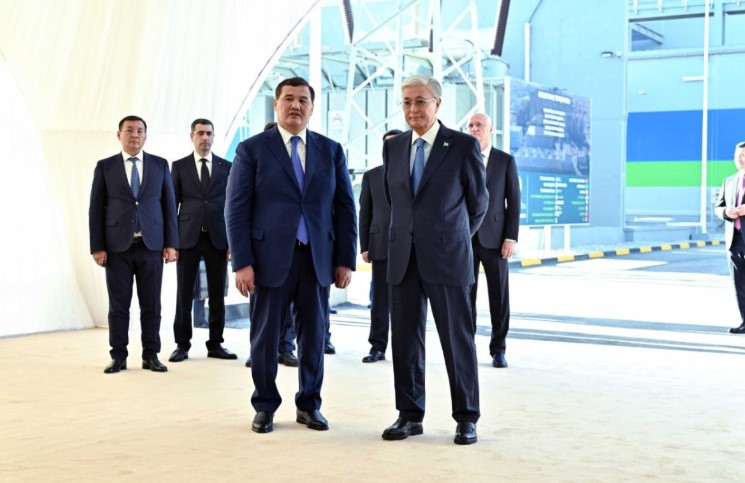 Президент жаңа жылу электр орталығына барды Президент жаңа жылу электр орталығына барды