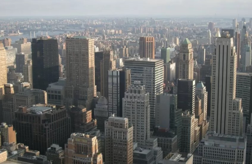 Нью-Йорк штатында төтенше жағдай режимі жарияланды Нью-Йорк штатында төтенше жағдай режимі жарияланды