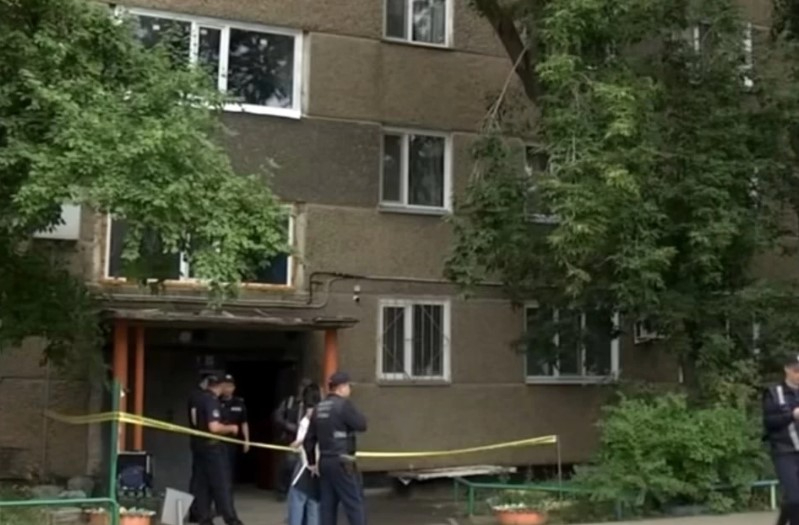 Павлодарда балаларын терезеден лақтырып жіберген әйелге қатысты сот жабық өтеді Павлодарда балаларын терезеден лақтырып жіберген әйелге қатысты сот жабық өтеді