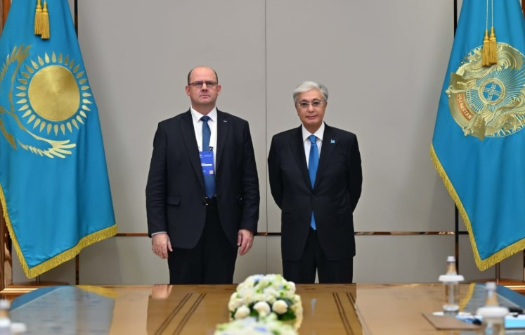 Қасым-Жомарт Тоқаев МИФИ ректоры Владимир Шевченкомен кездесті Қасым-Жомарт Тоқаев МИФИ ректоры Владимир Шевченкомен кездесті