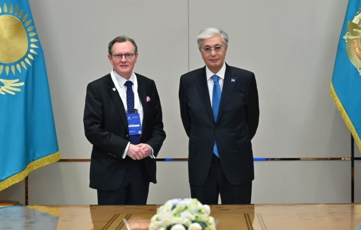 Мемлекет басшысы Queen’s University Belfast оқу орнының президенті және вице-канцлері Иан Грирді қабылдады Мемлекет басшысы Queen’s University Belfast оқу орнының президенті және вице-канцлері Иан Грирді қабылдады