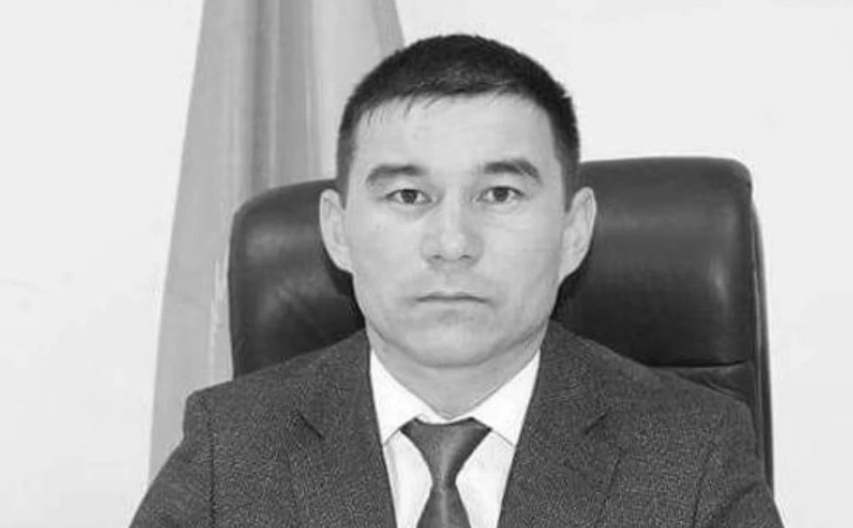 Атырау облысында шенеунік өзін-өзі атып өлтірді Атырау облысында шенеунік өзін-өзі атып өлтірді